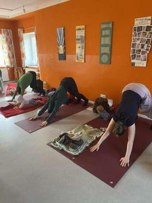 MOMents - Yoga zur Rückbildung