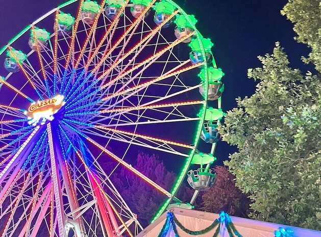 Drohnenshow statt Feuerwerk auf dem Dachauer Volksfest